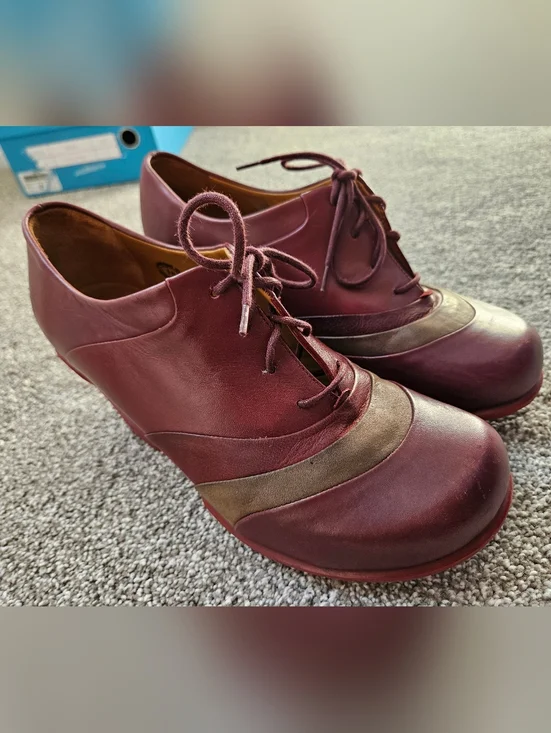 Fluevog Hopefuls Vow In Burgandy Fits Like 9-9.5 Size 10 Rounded Toe Laces - Picture 14 of 16